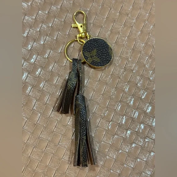 Louis Vuitton upcycled Gold and Brown Tassel Key Holder new repurposed - Picture 4 of 6